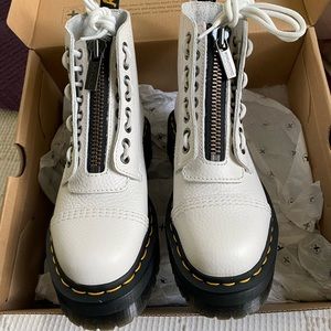 DR. MARTENS White Sinclair Size 5
